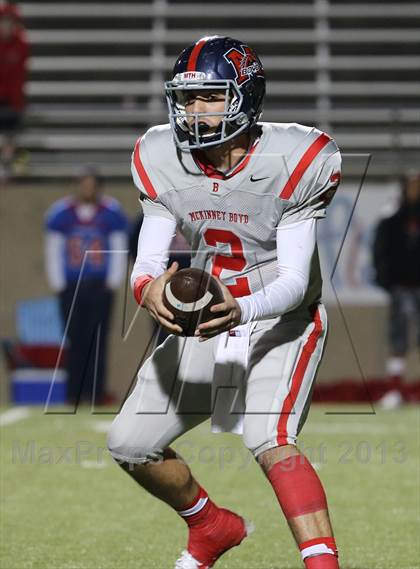 Thumbnail 1 in Boyd vs. Pearce (UIL 5A D2 Bi-District Playoff) photogallery.