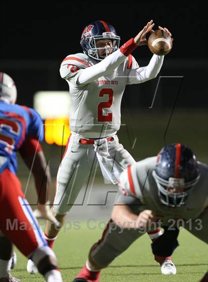 Thumbnail 2 in Boyd vs. Pearce (UIL 5A D2 Bi-District Playoff) photogallery.
