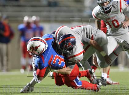 Thumbnail 2 in Boyd vs. Pearce (UIL 5A D2 Bi-District Playoff) photogallery.