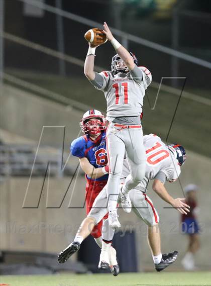 Thumbnail 1 in Boyd vs. Pearce (UIL 5A D2 Bi-District Playoff) photogallery.