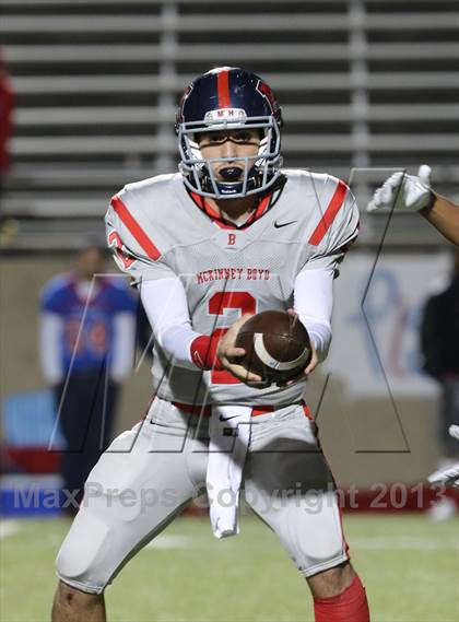 Thumbnail 2 in Boyd vs. Pearce (UIL 5A D2 Bi-District Playoff) photogallery.