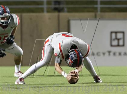 Thumbnail 1 in Boyd vs. Pearce (UIL 5A D2 Bi-District Playoff) photogallery.