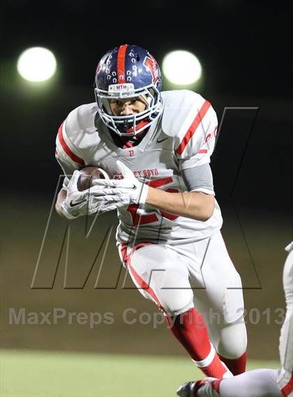 Thumbnail 1 in Boyd vs. Pearce (UIL 5A D2 Bi-District Playoff) photogallery.