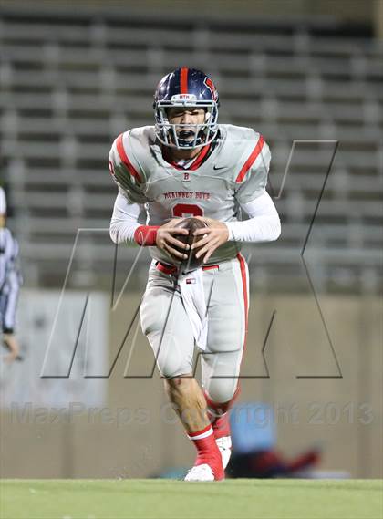 Thumbnail 3 in Boyd vs. Pearce (UIL 5A D2 Bi-District Playoff) photogallery.