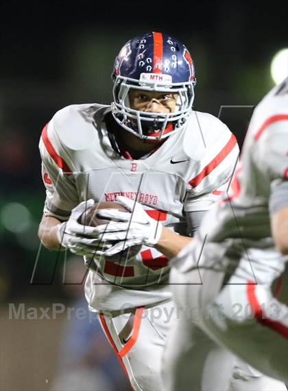 Thumbnail 3 in Boyd vs. Pearce (UIL 5A D2 Bi-District Playoff) photogallery.