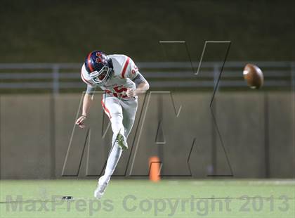 Thumbnail 3 in Boyd vs. Pearce (UIL 5A D2 Bi-District Playoff) photogallery.