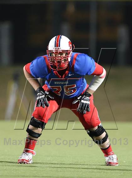 Thumbnail 3 in Boyd vs. Pearce (UIL 5A D2 Bi-District Playoff) photogallery.