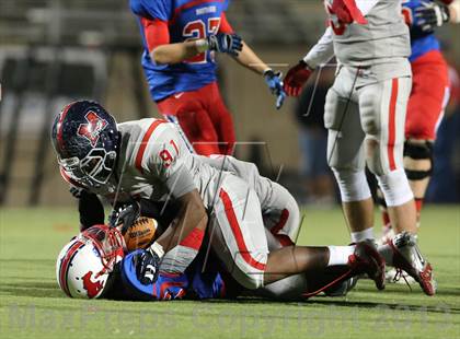 Thumbnail 3 in Boyd vs. Pearce (UIL 5A D2 Bi-District Playoff) photogallery.