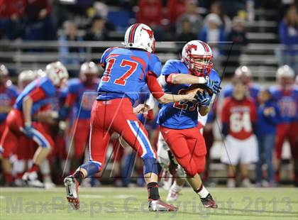Thumbnail 1 in Boyd vs. Pearce (UIL 5A D2 Bi-District Playoff) photogallery.
