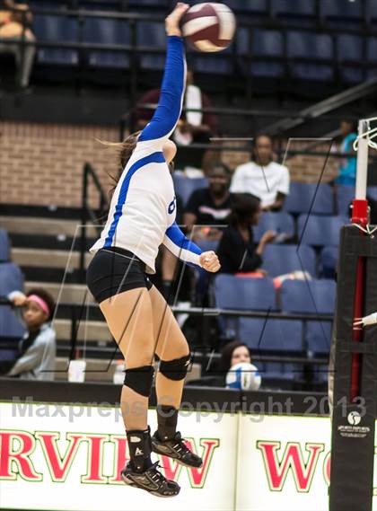 Thumbnail 2 in Whitney vs. Mansfield Timberview photogallery.