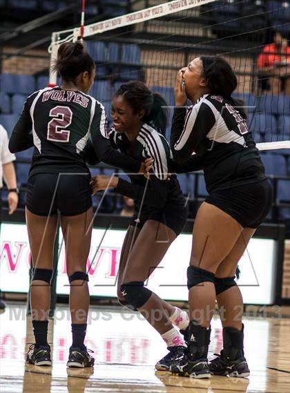 Thumbnail 1 in Whitney vs. Mansfield Timberview photogallery.