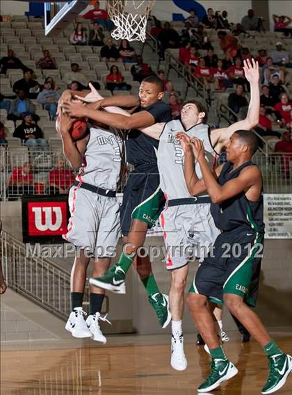 Thumbnail 2 in DeSoto vs. Marcus (Whataburger Tournament) photogallery.