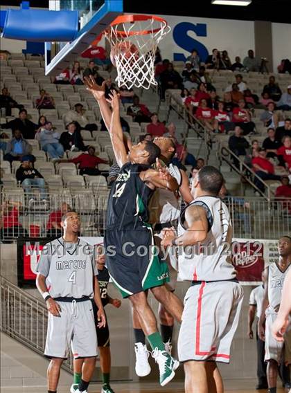 Thumbnail 3 in DeSoto vs. Marcus (Whataburger Tournament) photogallery.