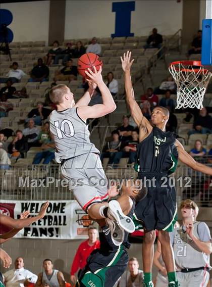 Thumbnail 1 in DeSoto vs. Marcus (Whataburger Tournament) photogallery.