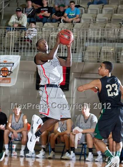 Thumbnail 2 in DeSoto vs. Marcus (Whataburger Tournament) photogallery.