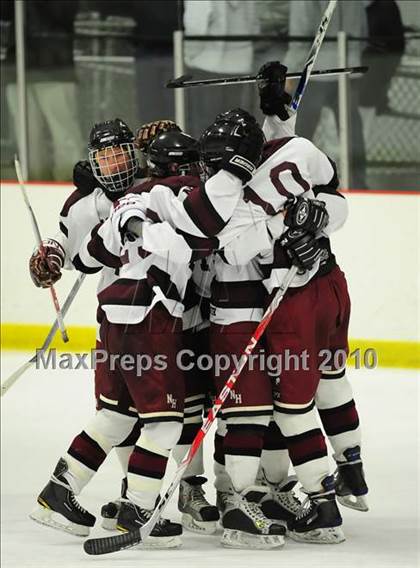 Thumbnail 1 in Simsbury @ North Haven photogallery.