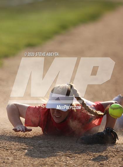 Thumbnail 2 in Grand Junction Central vs Rock Canyon (CHSAA 5A Round 2 Playoff) photogallery.