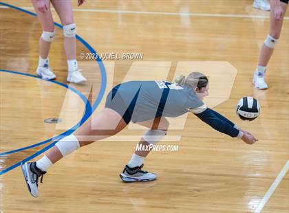 Thumbnail 1 in Yorktown vs. Cathedral (IHSAA 4A Regional Semi-final playoff) photogallery.