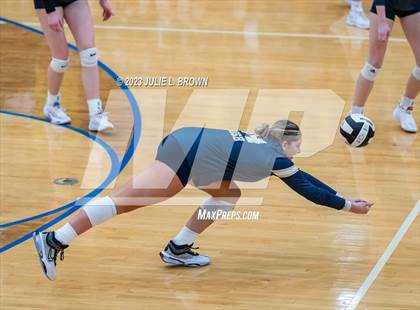 Thumbnail 2 in Yorktown vs. Cathedral (IHSAA 4A Regional Semi-final playoff) photogallery.