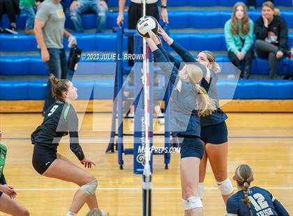 Thumbnail 3 in Yorktown vs. Cathedral (IHSAA 4A Regional Semi-final playoff) photogallery.