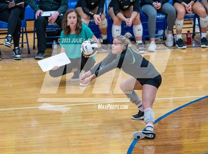 Thumbnail 3 in Yorktown vs. Cathedral (IHSAA 4A Regional Semi-final playoff) photogallery.