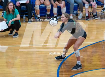 Thumbnail 2 in Yorktown vs. Cathedral (IHSAA 4A Regional Semi-final playoff) photogallery.