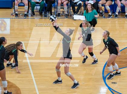 Thumbnail 1 in Yorktown vs. Cathedral (IHSAA 4A Regional Semi-final playoff) photogallery.