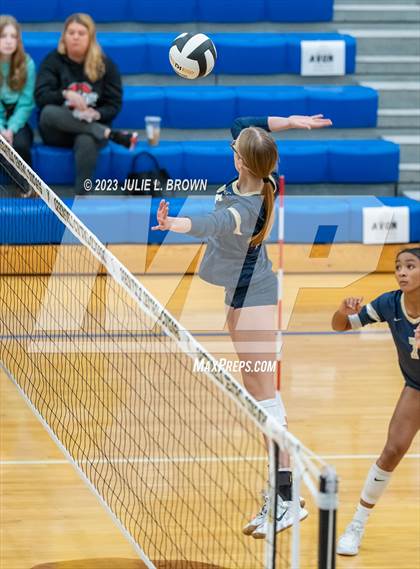 Thumbnail 2 in Yorktown vs. Cathedral (IHSAA 4A Regional Semi-final playoff) photogallery.