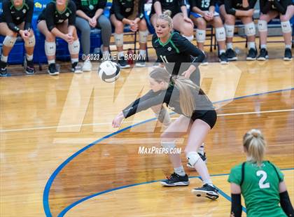 Thumbnail 2 in Yorktown vs. Cathedral (IHSAA 4A Regional Semi-final playoff) photogallery.