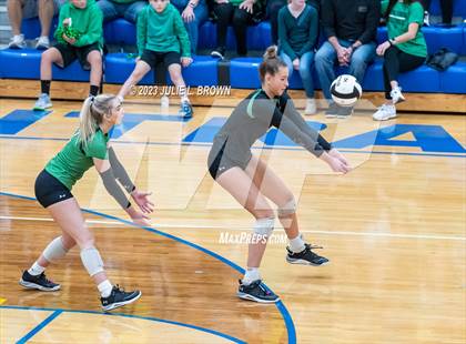 Thumbnail 2 in Yorktown vs. Cathedral (IHSAA 4A Regional Semi-final playoff) photogallery.