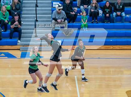Thumbnail 2 in Yorktown vs. Cathedral (IHSAA 4A Regional Semi-final playoff) photogallery.