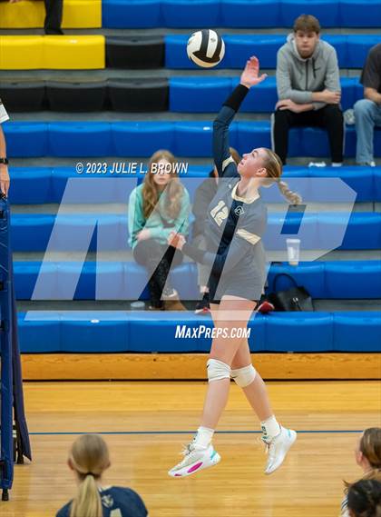 Thumbnail 3 in Yorktown vs. Cathedral (IHSAA 4A Regional Semi-final playoff) photogallery.