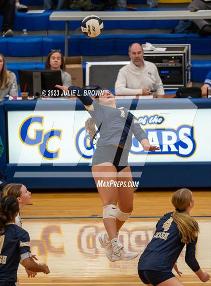 Thumbnail 2 in Yorktown vs. Cathedral (IHSAA 4A Regional Semi-final playoff) photogallery.