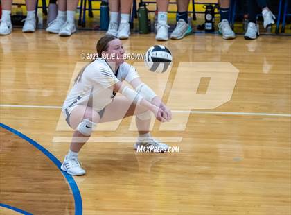 Thumbnail 1 in Yorktown vs. Cathedral (IHSAA 4A Regional Semi-final playoff) photogallery.