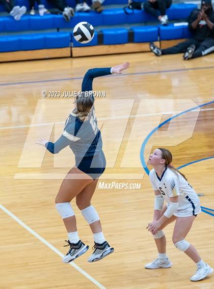 Thumbnail 1 in Yorktown vs. Cathedral (IHSAA 4A Regional Semi-final playoff) photogallery.