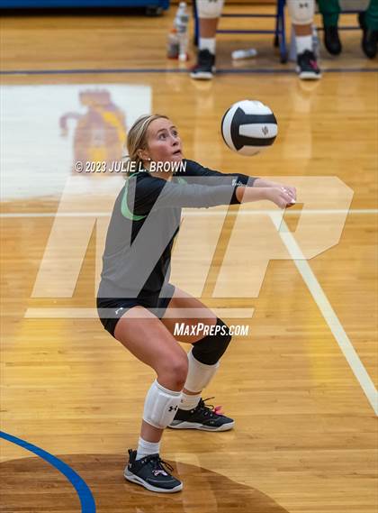 Thumbnail 2 in Yorktown vs. Cathedral (IHSAA 4A Regional Semi-final playoff) photogallery.