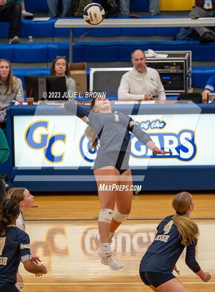 Thumbnail 1 in Yorktown vs. Cathedral (IHSAA 4A Regional Semi-final playoff) photogallery.