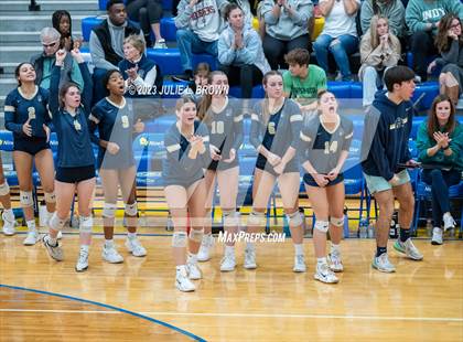 Thumbnail 2 in Yorktown vs. Cathedral (IHSAA 4A Regional Semi-final playoff) photogallery.