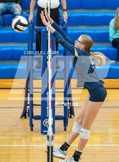 Thumbnail 3 in Yorktown vs. Cathedral (IHSAA 4A Regional Semi-final playoff) photogallery.