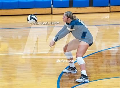 Thumbnail 1 in Yorktown vs. Cathedral (IHSAA 4A Regional Semi-final playoff) photogallery.