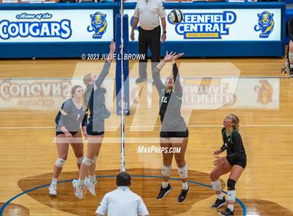 Thumbnail 3 in Yorktown vs. Cathedral (IHSAA 4A Regional Semi-final playoff) photogallery.
