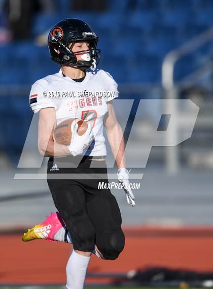 Thumbnail 2 in Delta vs. Sterling (CHSAA 2A Final) photogallery.