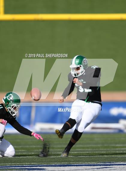 Thumbnail 3 in Delta vs. Sterling (CHSAA 2A Final) photogallery.