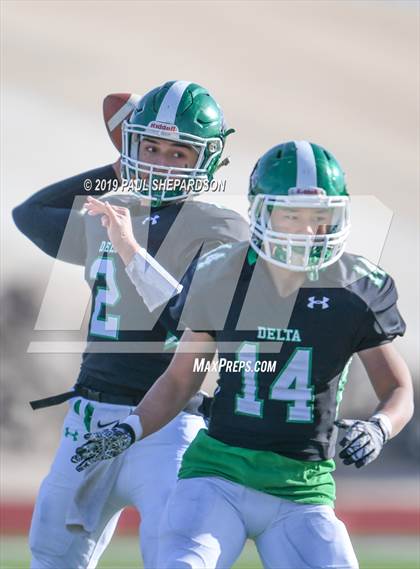 Thumbnail 3 in Delta vs. Sterling (CHSAA 2A Final) photogallery.