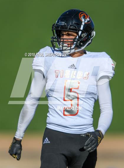 Thumbnail 2 in Delta vs. Sterling (CHSAA 2A Final) photogallery.