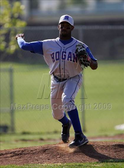 Thumbnail 3 in Hogan @ Rodriguez photogallery.