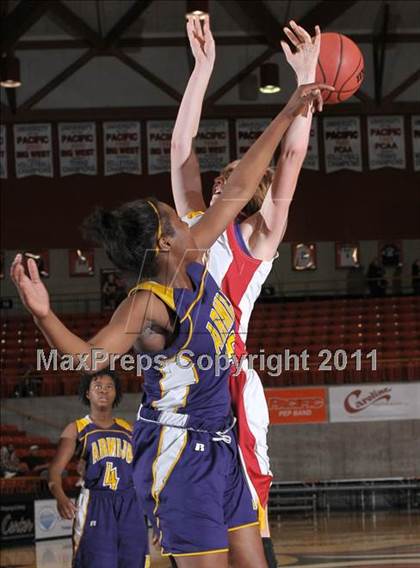 Thumbnail 2 in St. Francis vs Armijo (CIF SJS D1 Semifinals) photogallery.