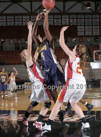 Thumbnail 2 in St. Francis vs Armijo (CIF SJS D1 Semifinals) photogallery.