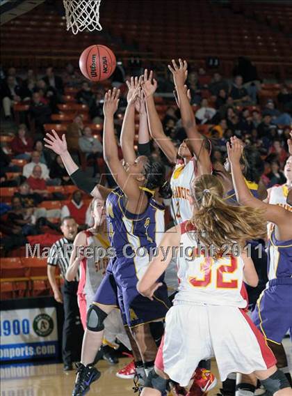 Thumbnail 1 in St. Francis vs Armijo (CIF SJS D1 Semifinals) photogallery.