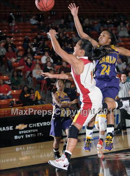 Thumbnail 1 in St. Francis vs Armijo (CIF SJS D1 Semifinals) photogallery.